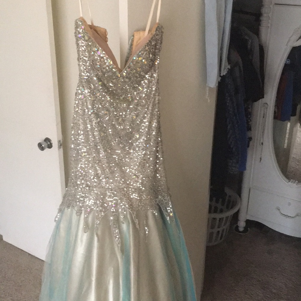 Sparkly sliver mermaid style dress